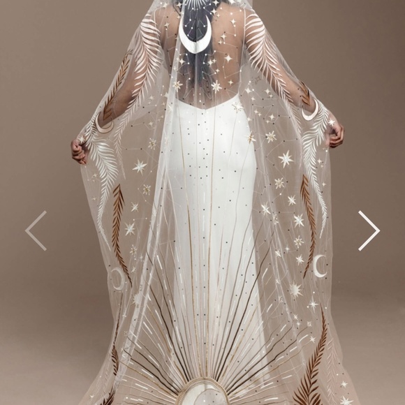 Rue De Seine- desert rose wedding veil - Picture 4 of 4